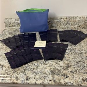 26 packets of Samples of Monat